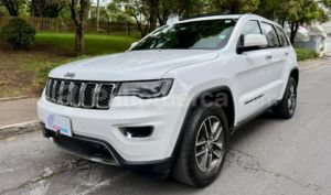 foto de Autos marca Jeep seminuevo modelo Grand Cherokee Limited año 2018