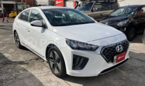 foto de Autos marca Hyundai seminuevo modelo Ioniq Hybrid año 2022 en Quito