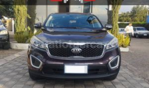 foto de Autos marca Kia seminuevo modelo SORENTO LX año 2018 en Quito