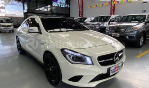 foto de Autos marca Mercedes Benz seminuevo modelo CLA 180 año 2016