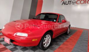 foto de Autos marca Mazda seminuevo modelo MIATA MX 5 año 1992 en Quito