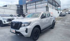 foto de Nissan Frontier SE 2024