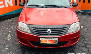 foto de Autos marca Renault seminuevo modelo Logan año 2014 en Quito