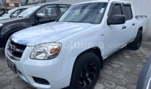 foto de Autos marca Mazda seminuevo modelo BT-50 CD 4x2 año 2014 en Quito