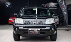 foto de Autos marca Nissan seminuevo modelo X-Trail Classic año 2013 en Quito