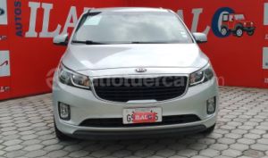 foto de Kia Carnival 2018