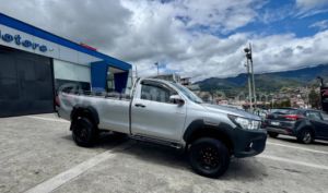 foto de Autos marca Toyota seminuevo modelo Hilux CS 4x4 año 2022