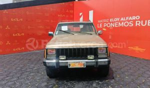 foto de Autos marca Jeep seminuevo modelo Cherokee año 1988 en Quito