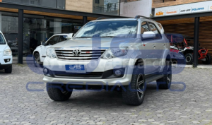 foto de Toyota Fortuner 4.0 2014
