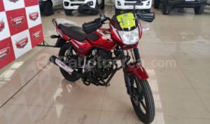 foto de Bajaj CT 125 2023