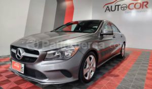 foto de Mercedes Benz CLA 250 2017