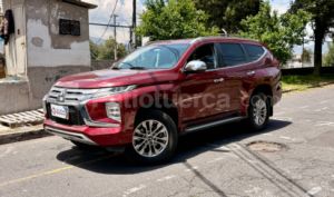 foto de Autos marca Mitsubishi seminuevo modelo Montero Sport año 2023 en Quito