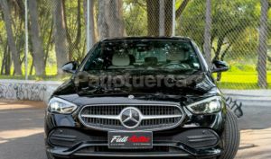 foto de Mercedes Benz C200 2023