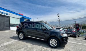 foto de Ford Explorer XLT 2018