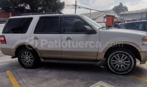foto de Autos marca Ford seminuevo modelo Expedition XLT año 2012