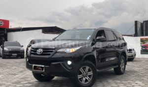 foto de Autos marca Toyota seminuevo modelo New Fortuner año 2018 en Quito