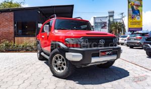 foto de Autos marca Toyota seminuevo modelo FJ Cruiser año 2013 en Quito