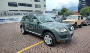 foto de Autos marca Volkswagen seminuevo modelo Touareg año 2008 en Quito