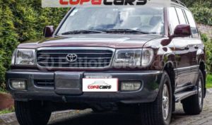 foto de Autos marca Toyota seminuevo modelo Land Cruiser 100 año 2002