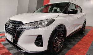 foto de Autos marca Nissan seminuevo modelo Kicks Drive año 2023 en Quito