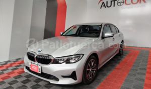foto de BMW 330i 2021