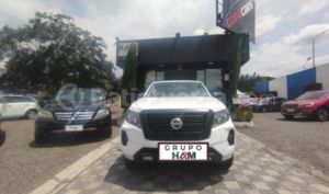 foto de Nissan Frontier SE 2022