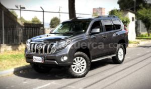 foto de Autos marca Toyota seminuevo modelo Land Cruiser Prado VX año 2017 en Quito