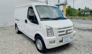 foto de DFSK C35 2023