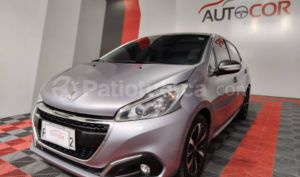 foto de Peugeot 208 2019