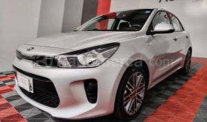 foto de Kia RIO EX 2020