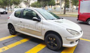 foto de Autos marca Peugeot seminuevo modelo Berlina 206 XR año 2006 en Quito