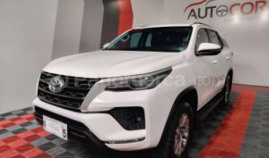 foto de Toyota Fortuner 2023