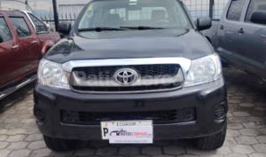 foto de Autos marca Toyota seminuevo modelo Hilux CD 4x4 Diesel año 2011 en Quito