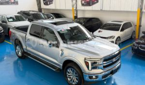 foto de Autos marca Ford seminuevo modelo F150 Lariat año 2025