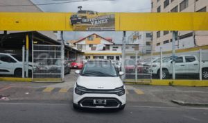 foto de Kia Carens 2025