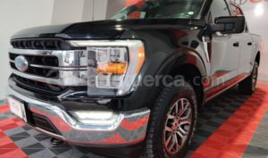 foto de Autos marca Ford seminuevo modelo F150 XLT 4X4 año 2021