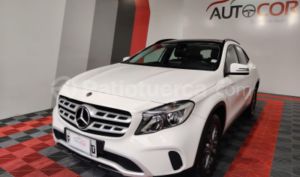 foto de Autos marca Mercedes Benz seminuevo modelo GLA 180 año 2019