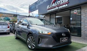 foto de Hyundai Ioniq Hybrid 2018
