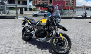 foto de Guzzi V85 TT 2023
