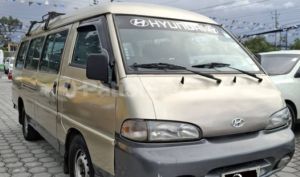 foto de Autos marca Hyundai seminuevo modelo H100 año 2003 en Quito