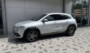foto de Mercedes Benz GLA 200 2022
