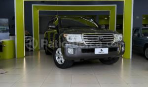 foto de Autos marca Toyota seminuevo modelo Land Cruiser 200 año 2013