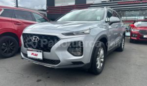 foto de Autos marca Hyundai seminuevo modelo New Santa Fe año 2019 en Cuenca
