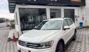 foto de Autos marca Volkswagen seminuevo modelo Tiguan Trendline año 2021 en Quito