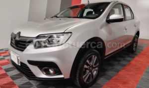 foto de Autos marca Renault seminuevo modelo LOGAN CROSS INTENS año 2024