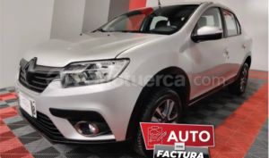 foto de Autos marca Renault seminuevo modelo LOGAN CROSS INTENS año 2024 en Quito