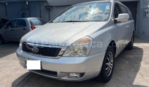 foto de Autos marca Kia seminuevo modelo Grand Carnival año 2013