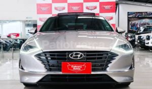 foto de Autos marca Hyundai seminuevo modelo Sonata Limited año 2021