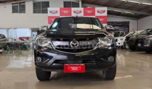 foto de Autos marca Mazda seminuevo modelo BT-50 STD FL año 2019 en Quito