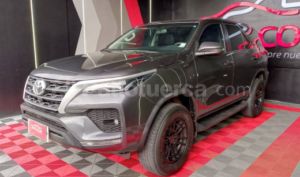 foto de Autos marca Toyota seminuevo modelo Fortuner 2.7 año 2023
